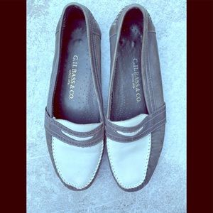 G.H. Bass Two Tone Loafers 9M